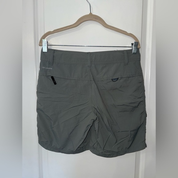 Columbia Women’s Gray Kestrel Ridge Shorts - Size 6 - Picture 2 of 6